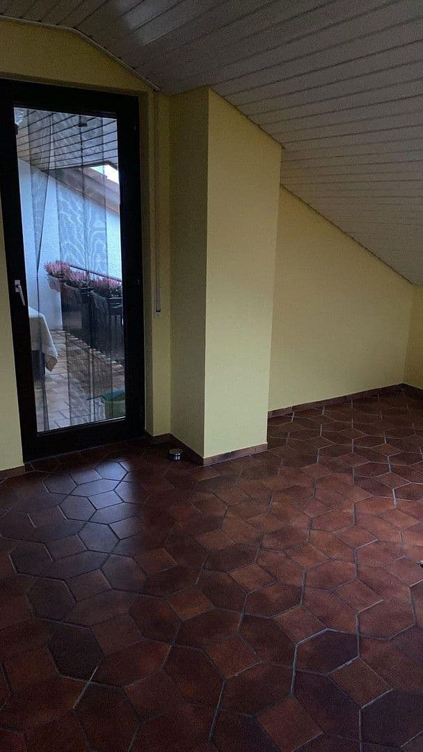 Prodej domu 171 m², pozemek 396 m², Weilheim an der Teck, Bádensko-Württembersko Prodej domu 171 m², pozemek 396 m², Weilheim an der Teck, Bádensko-Württembersko