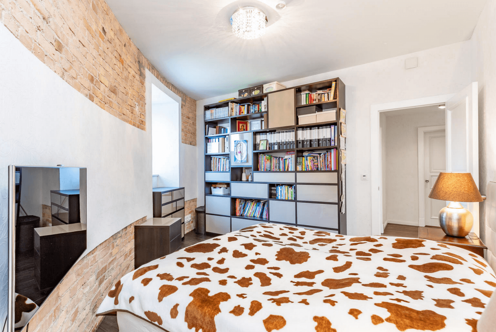 Pronájem bytu 4+1 206 m², Akazienallee 35a, Berlin, Berlín Pronájem bytu 4+1 206 m², Akazienallee 35a, Berlin, Berlín