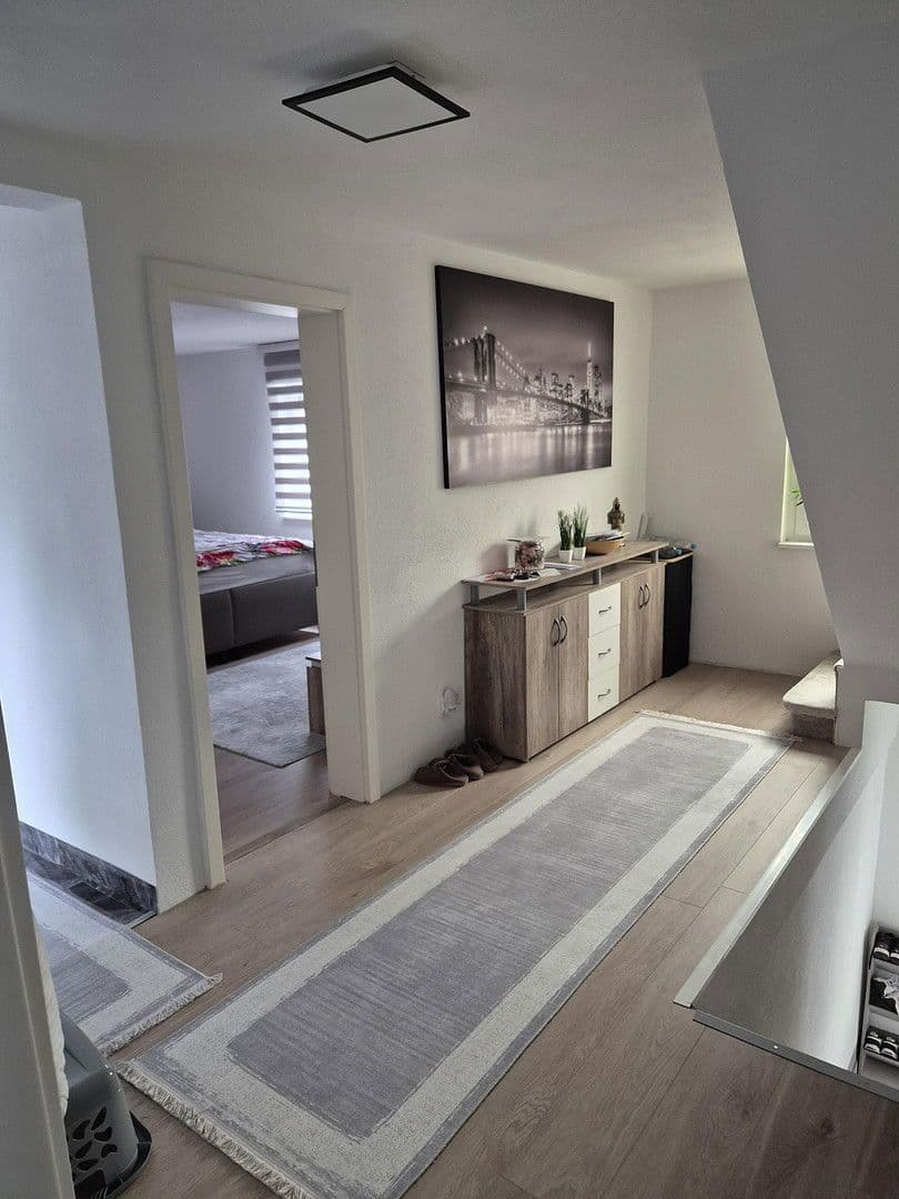 Prodej domu 200 m², pozemek 262 m², Illingen, Bádensko-Württembersko Prodej domu 200 m², pozemek 262 m², Illingen, Bádensko-Württembersko