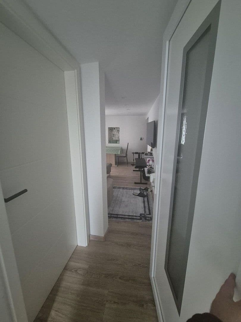 Prodej domu 200 m², pozemek 262 m², Illingen, Bádensko-Württembersko Prodej domu 200 m², pozemek 262 m², Illingen, Bádensko-Württembersko