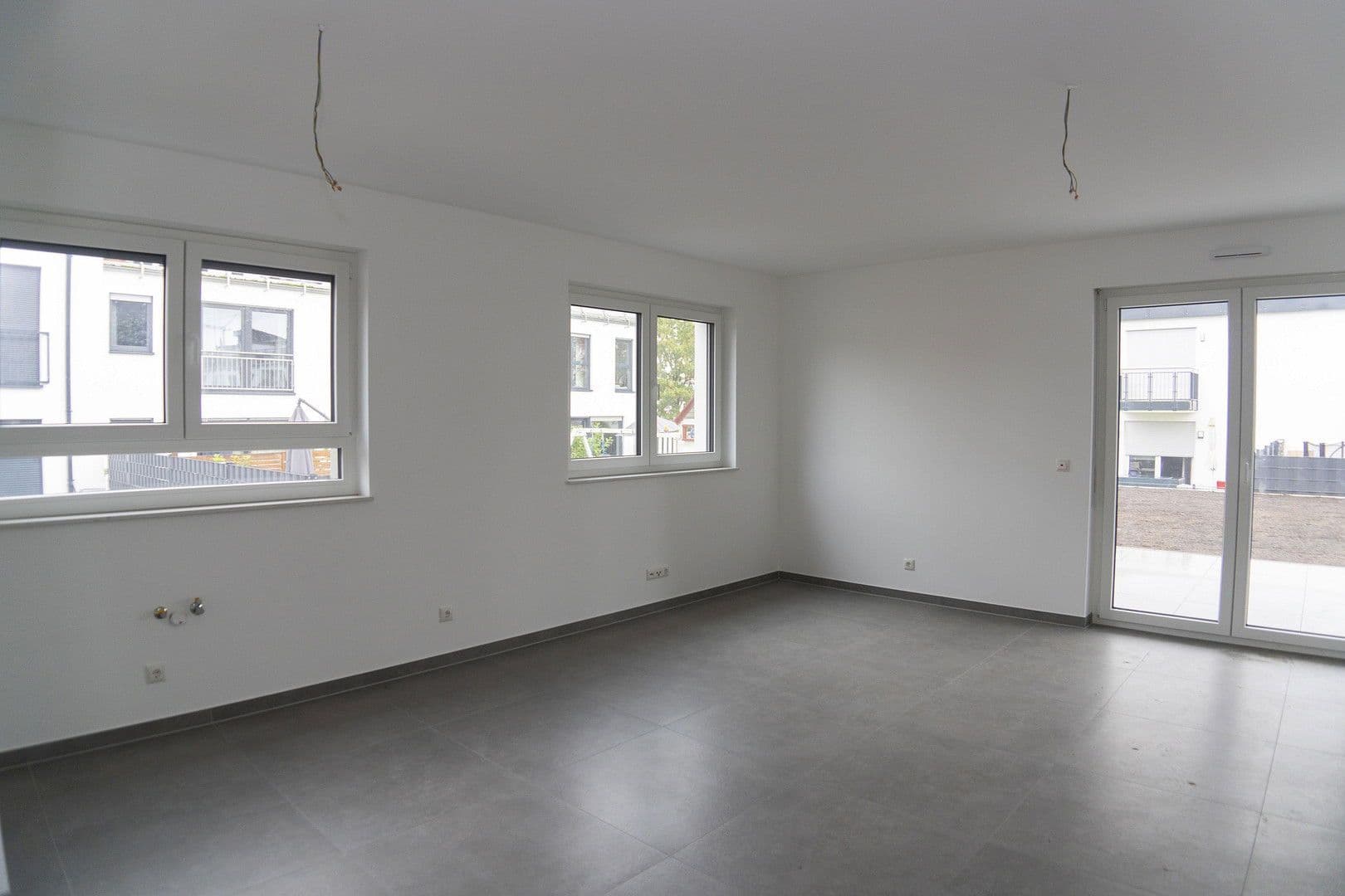 Pronájem bytu 6+1 212 m², Pfarrer-Kaspar-Walter-Straße 28, Offenbach am Main, Hessen Pronájem bytu 6+1 212 m², Pfarrer-Kaspar-Walter-Straße 28, Offenbach am Main, Hessen