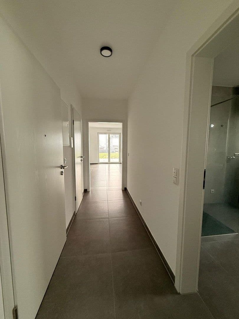 Pronájem bytu 6+1 212 m², Pfarrer-Kaspar-Walter-Straße 28, Offenbach am Main, Hessen Pronájem bytu 6+1 212 m², Pfarrer-Kaspar-Walter-Straße 28, Offenbach am Main, Hessen