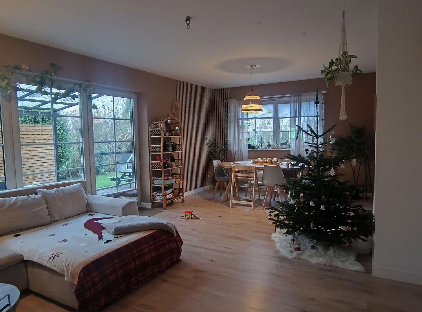 Pronájem domu 105 m², pozemek 400 m², Esmarkstrasse 1c, Mittelangeln, Šlesvicko-Holštýnsko Pronájem domu 105 m², pozemek 400 m², Esmarkstrasse 1c, Mittelangeln, Šlesvicko-Holštýnsko