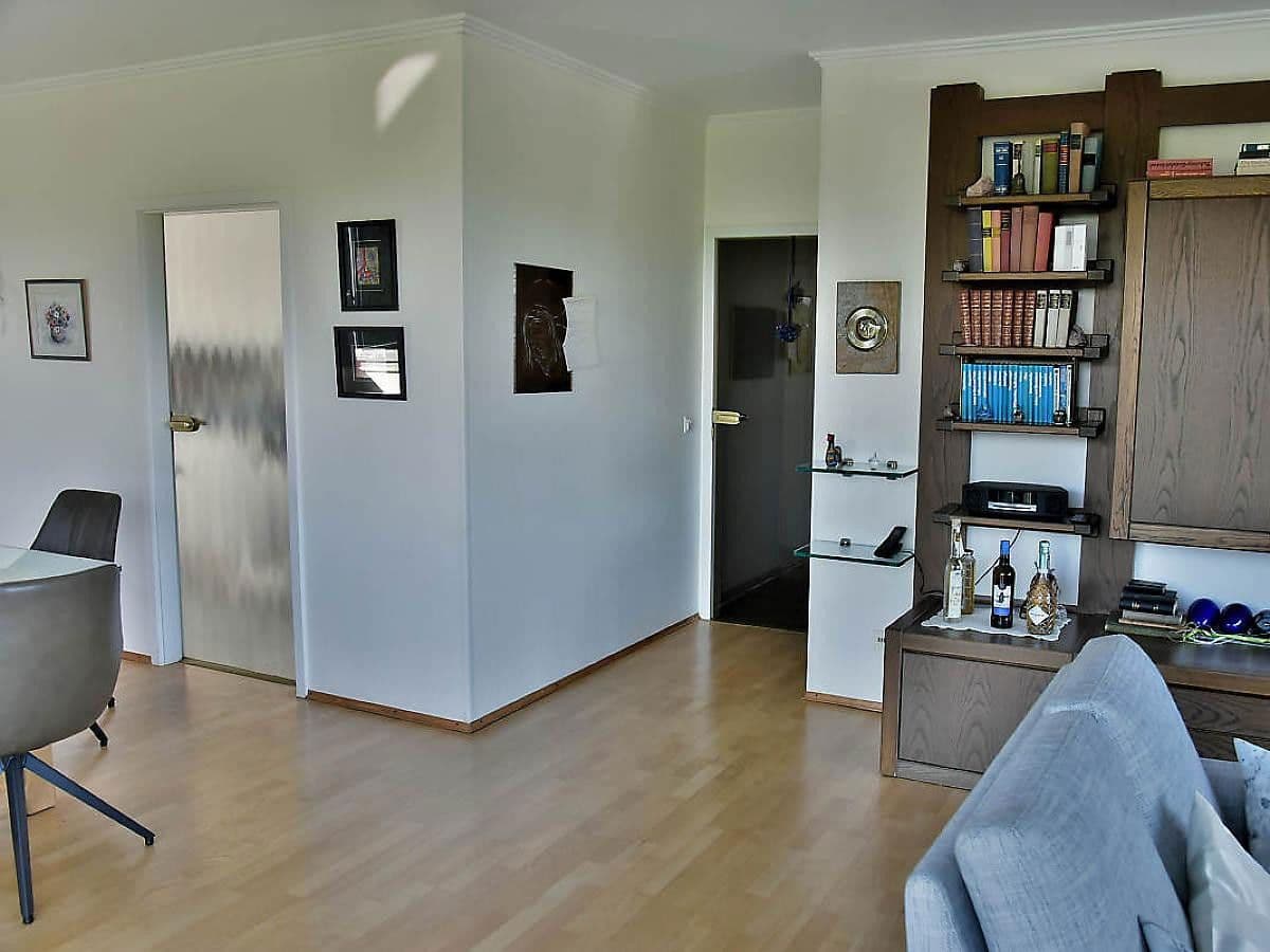 Prodej bytu 3+1 90 m², Solingen, Severní Porýní-Vestfálsko Prodej bytu 3+1 90 m², Solingen, Severní Porýní-Vestfálsko