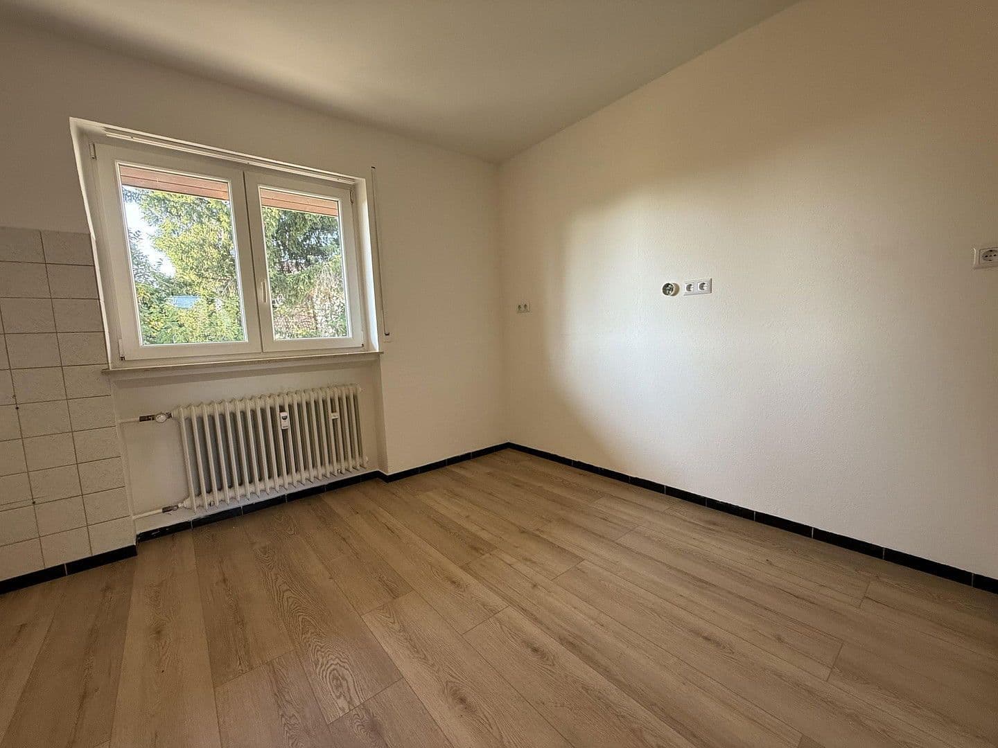 Pronájem bytu 4+1 105 m², Baden-Baden, Bádensko-Württembersko Pronájem bytu 4+1 105 m², Baden-Baden, Bádensko-Württembersko