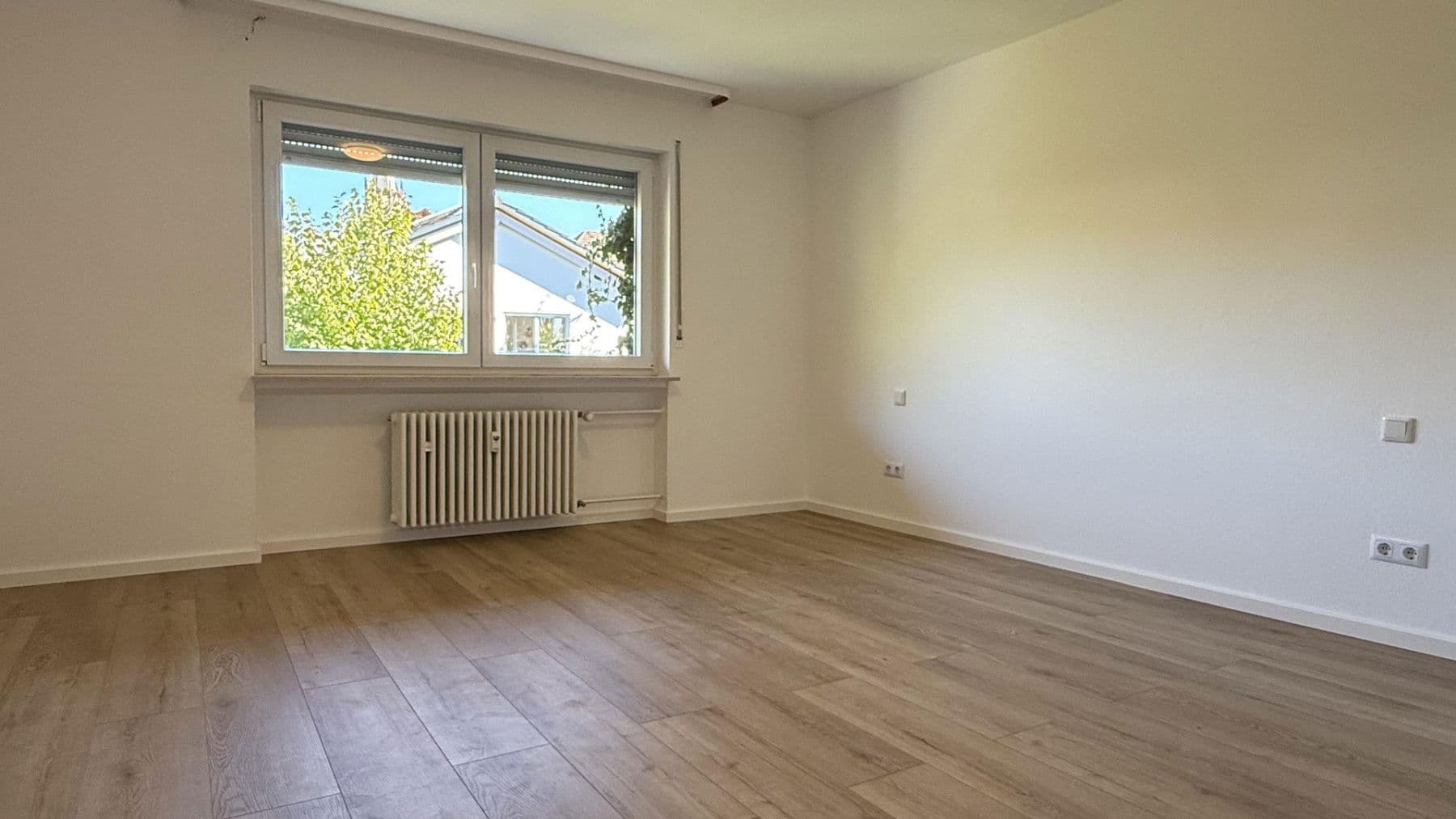 Pronájem bytu 4+1 105 m², Baden-Baden, Bádensko-Württembersko Pronájem bytu 4+1 105 m², Baden-Baden, Bádensko-Württembersko