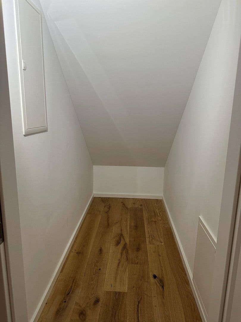 Pronájem bytu 3+1 78 m², Darmstadt, Hessen Pronájem bytu 3+1 78 m², Darmstadt, Hessen