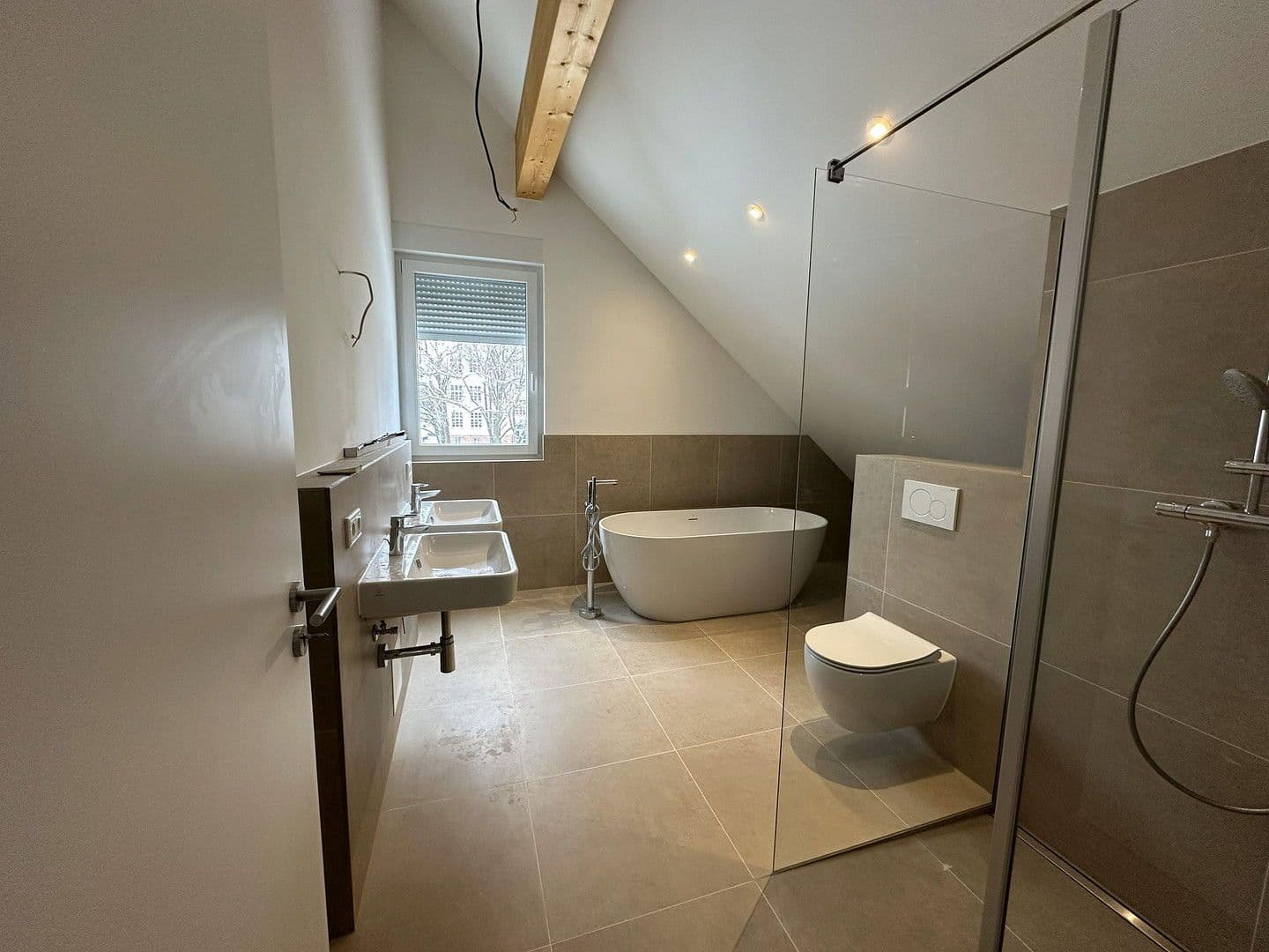 Pronájem bytu 3+1 78 m², Darmstadt, Hessen Pronájem bytu 3+1 78 m², Darmstadt, Hessen