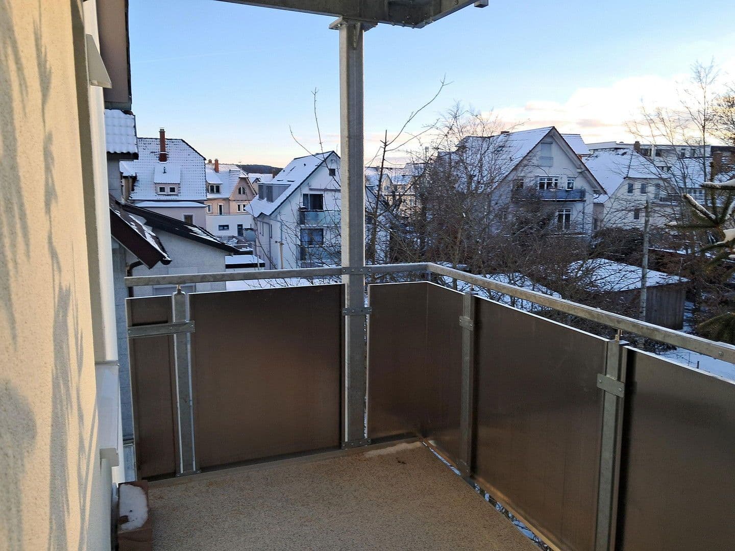 Pronájem bytu 2+1 50 m², Villingen-Schwenningen, Bádensko-Württembersko Pronájem bytu 2+1 50 m², Villingen-Schwenningen, Bádensko-Württembersko