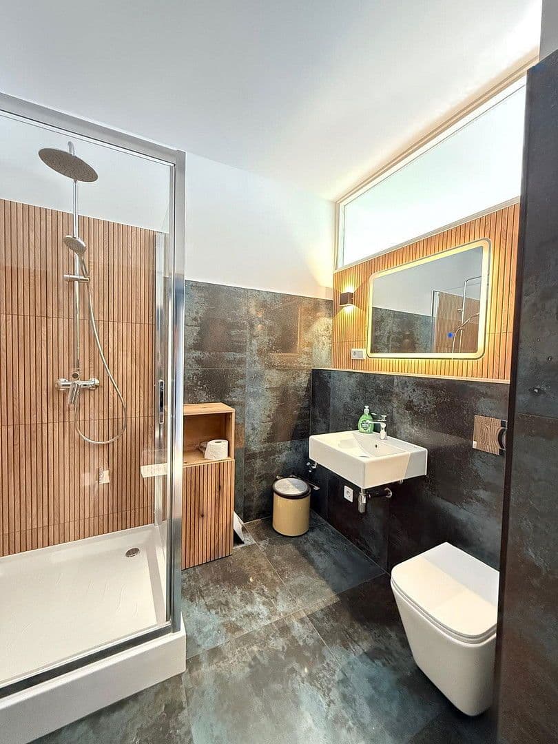 Pronájem bytu 2+1 46 m², Berlin, Berlín Pronájem bytu 2+1 46 m², Berlin, Berlín