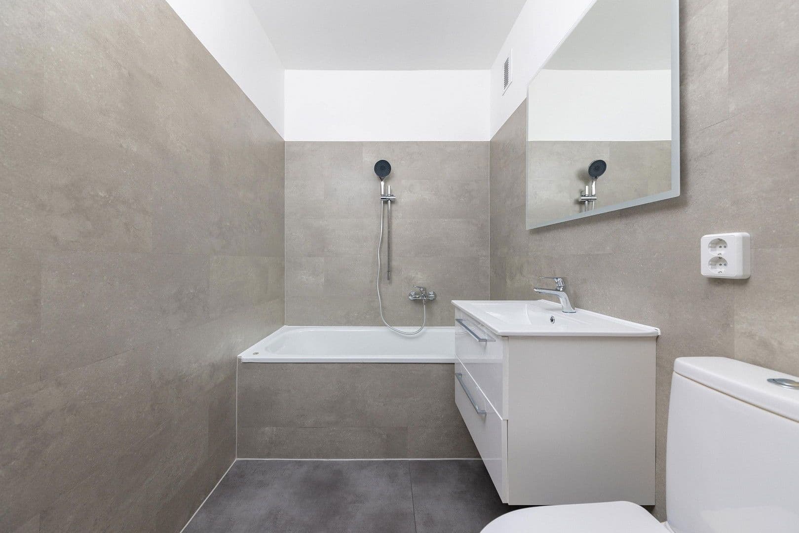 Prodej bytu 3+1 90 m², Leipzig, Sasko Prodej bytu 3+1 90 m², Leipzig, Sasko