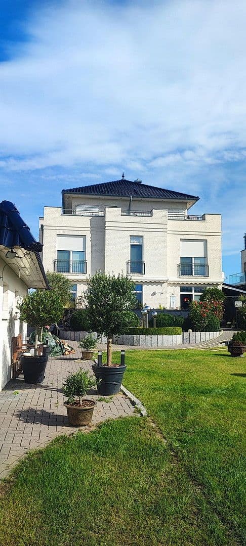 Prodej domu 340 m², pozemek 1.040 m², Schönberg (Holstein), Šlesvicko-Holštýnsko Prodej domu 340 m², pozemek 1.040 m², Schönberg (Holstein), Šlesvicko-Holštýnsko