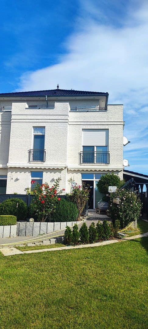 Prodej domu 340 m², pozemek 1.040 m², Schönberg (Holstein), Šlesvicko-Holštýnsko Prodej domu 340 m², pozemek 1.040 m², Schönberg (Holstein), Šlesvicko-Holštýnsko