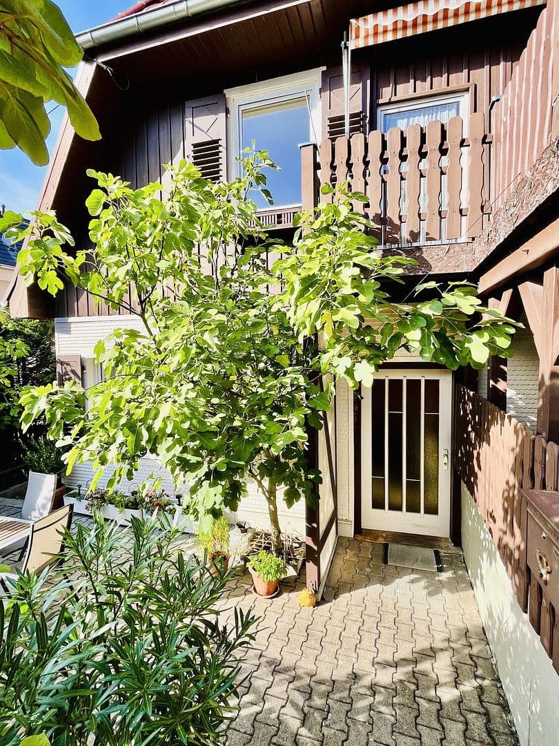 Prodej domu 146 m², pozemek 1.550 m², Neuenbürg, Bádensko-Württembersko Prodej domu 146 m², pozemek 1.550 m², Neuenbürg, Bádensko-Württembersko