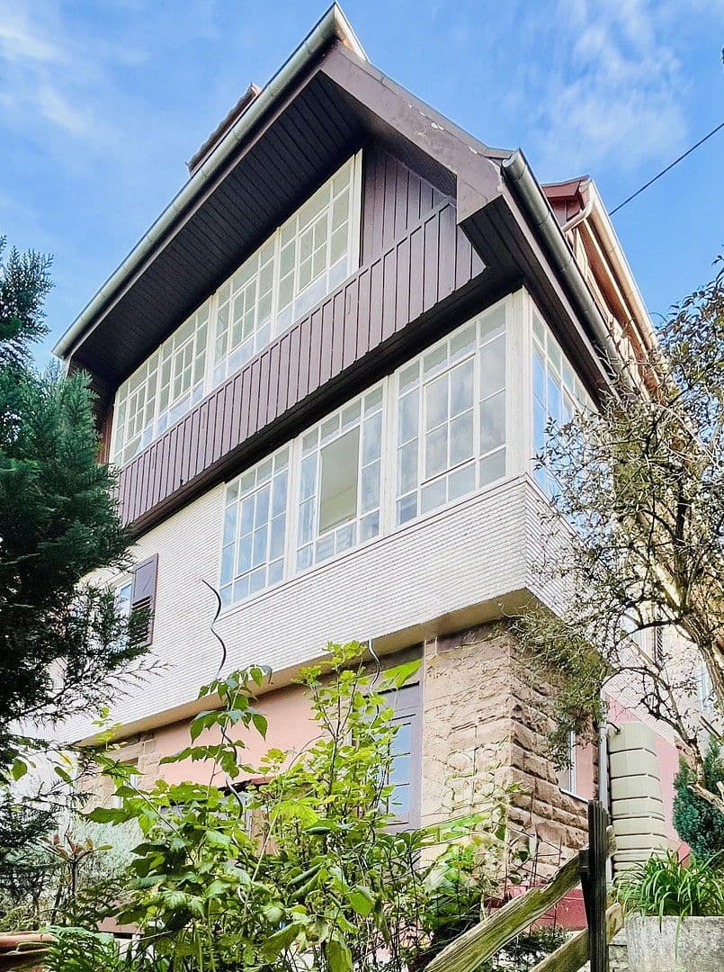 Prodej domu 146 m², pozemek 1.550 m², Neuenbürg, Bádensko-Württembersko Prodej domu 146 m², pozemek 1.550 m², Neuenbürg, Bádensko-Württembersko