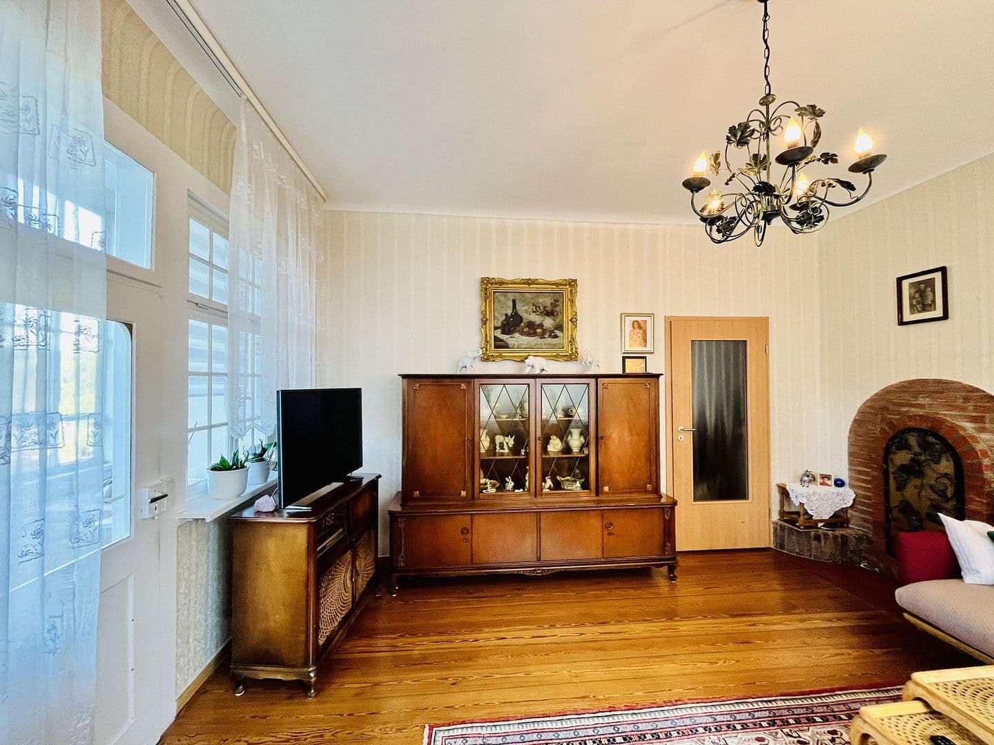 Prodej domu 146 m², pozemek 1.550 m², Neuenbürg, Bádensko-Württembersko Prodej domu 146 m², pozemek 1.550 m², Neuenbürg, Bádensko-Württembersko