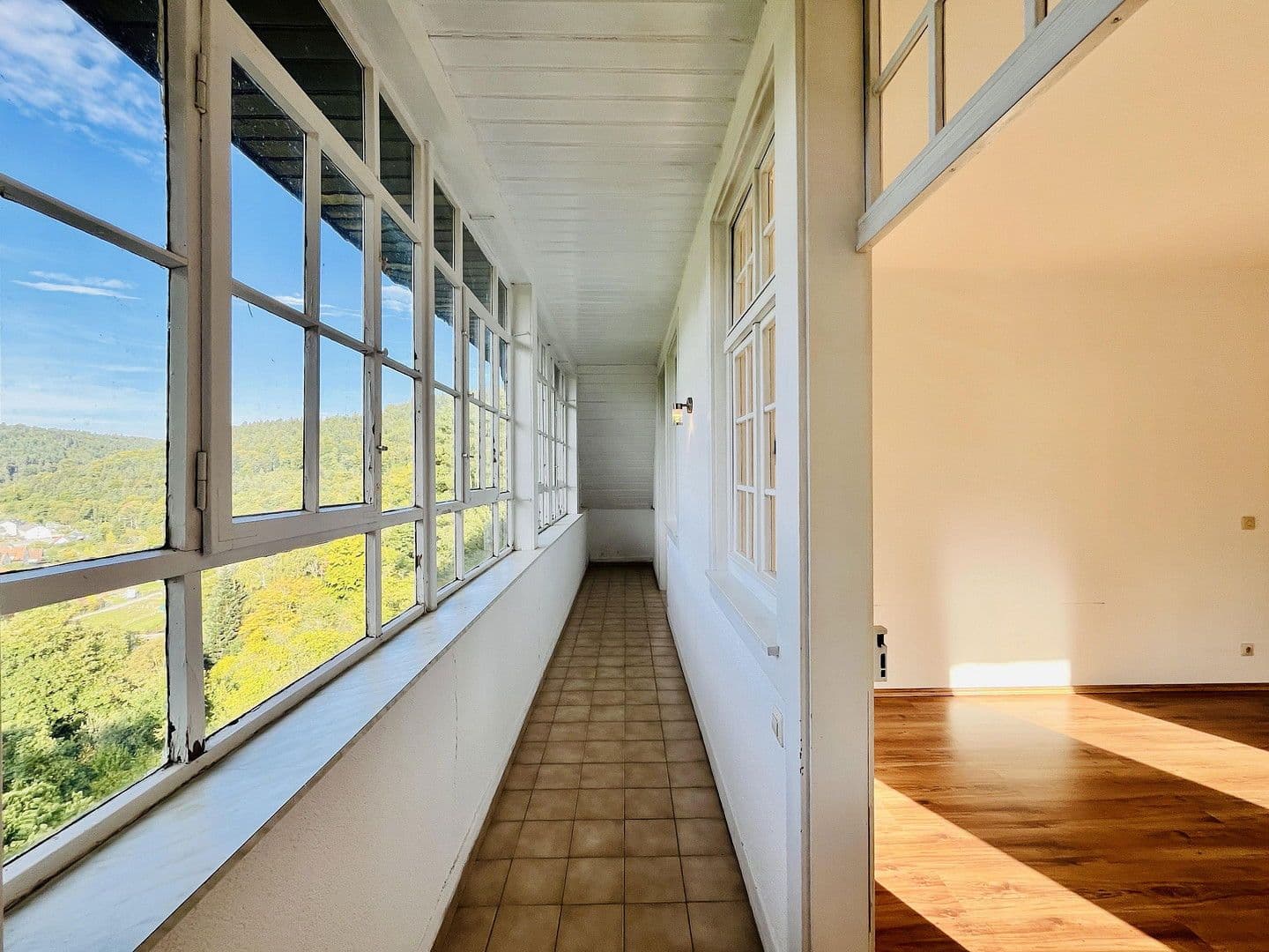 Prodej domu 146 m², pozemek 1.550 m², Neuenbürg, Bádensko-Württembersko Prodej domu 146 m², pozemek 1.550 m², Neuenbürg, Bádensko-Württembersko