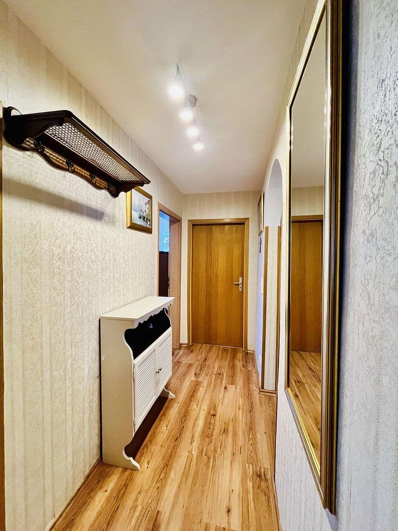 Prodej domu 146 m², pozemek 1.550 m², Neuenbürg, Bádensko-Württembersko Prodej domu 146 m², pozemek 1.550 m², Neuenbürg, Bádensko-Württembersko