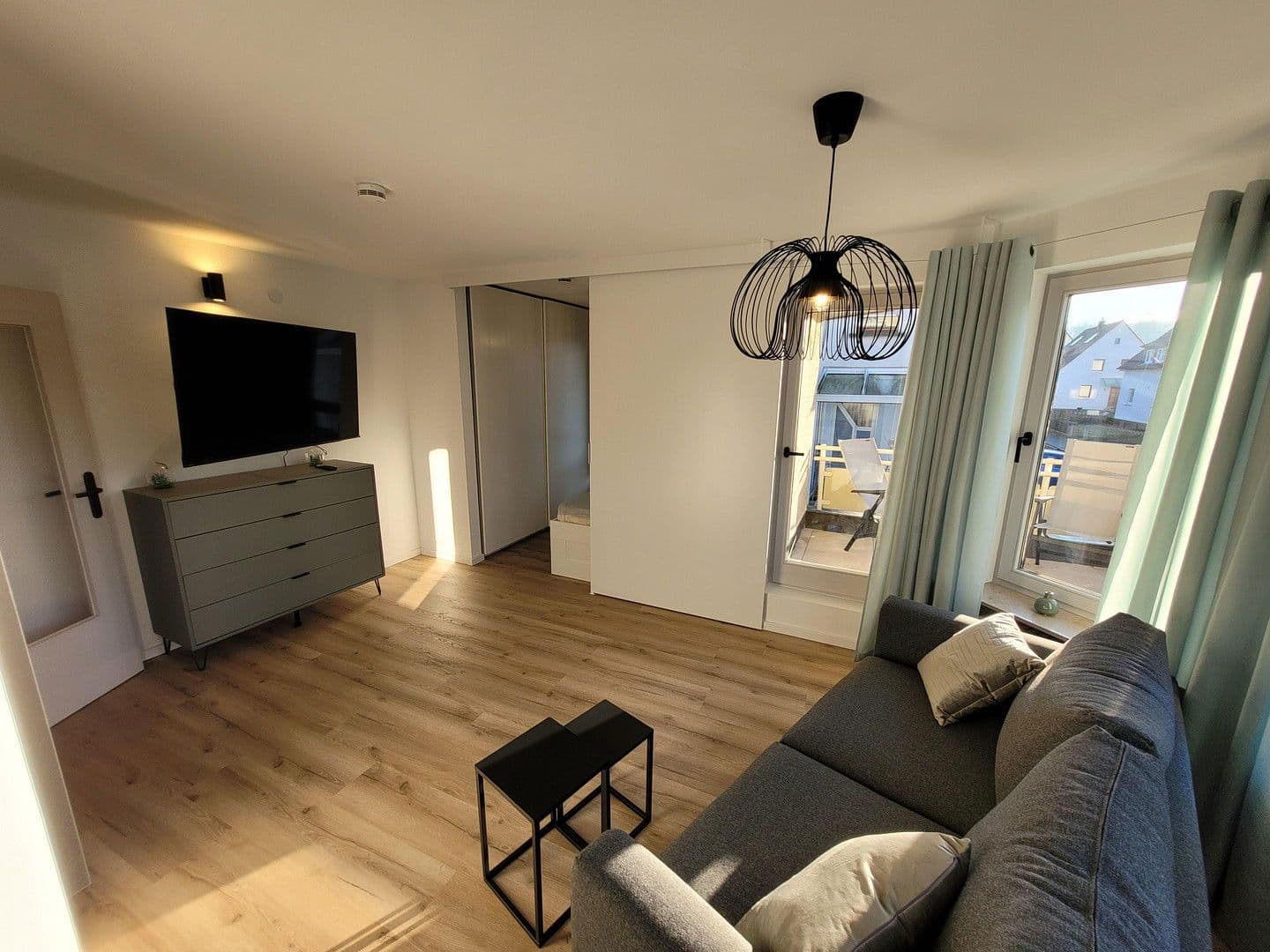 Pronájem bytu 1+kk 38 m², Reutlingen, Bádensko-Württembersko Pronájem bytu 1+kk 38 m², Reutlingen, Bádensko-Württembersko