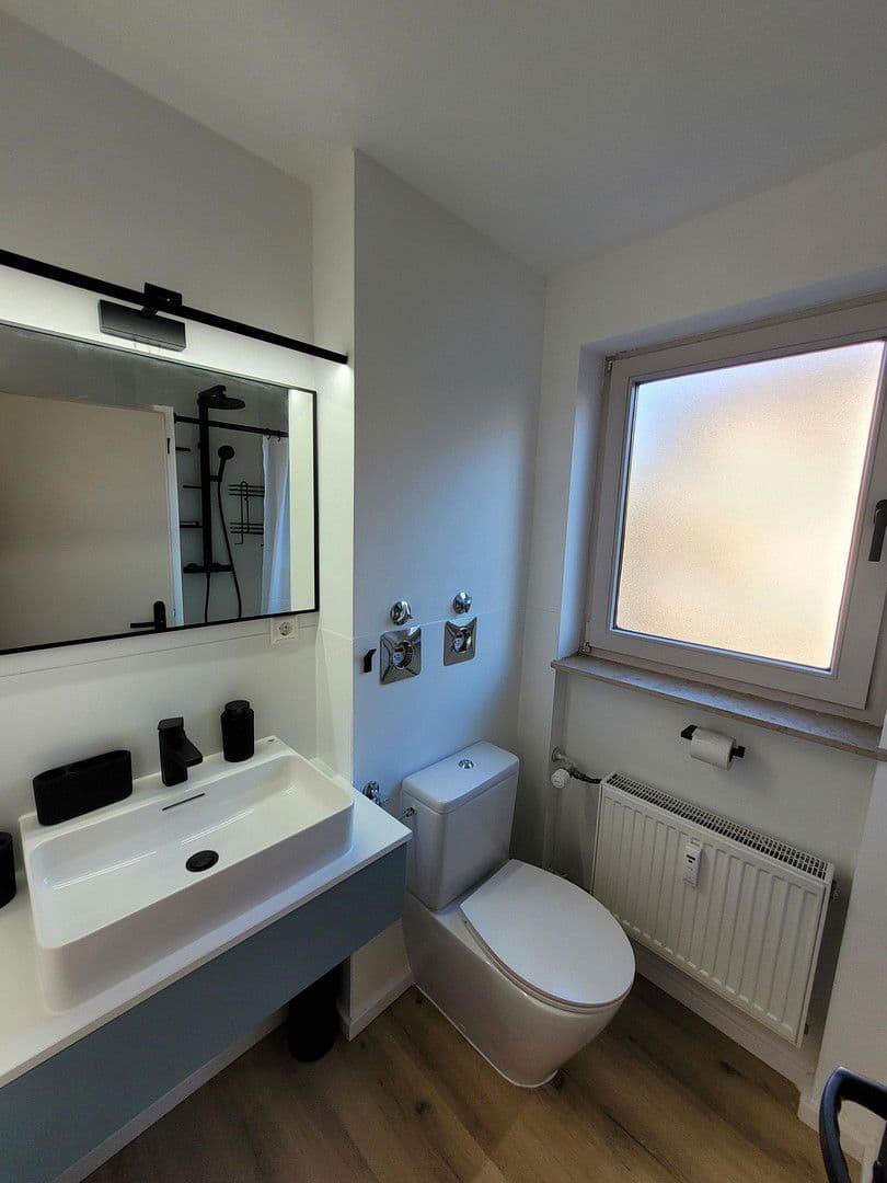 Pronájem bytu 1+kk 38 m², Reutlingen, Bádensko-Württembersko Pronájem bytu 1+kk 38 m², Reutlingen, Bádensko-Württembersko