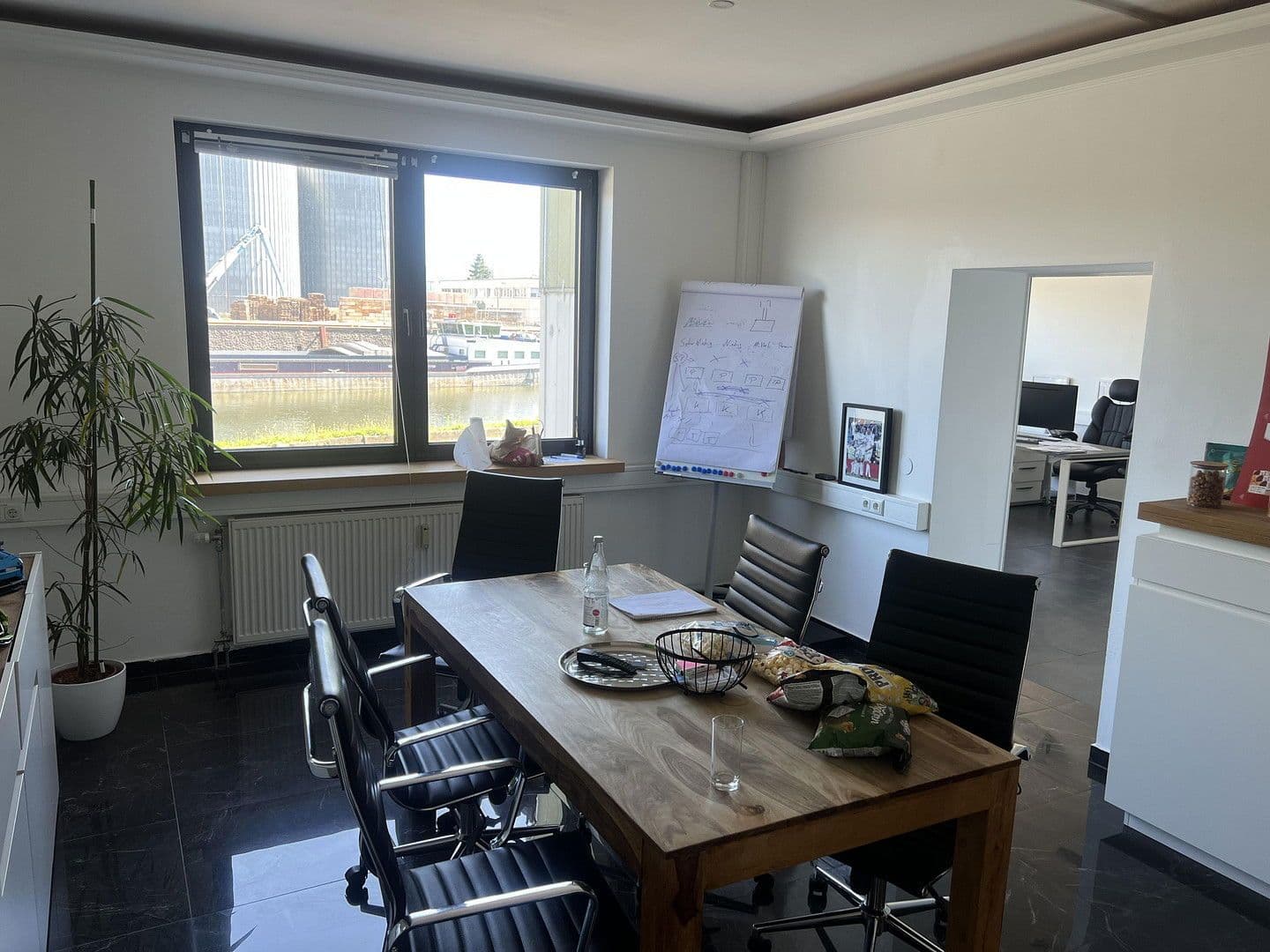 Pronájem kanceláře 465 m², Saarstr. 20, Hanau, Hessen Pronájem kanceláře 465 m², Saarstr. 20, Hanau, Hessen