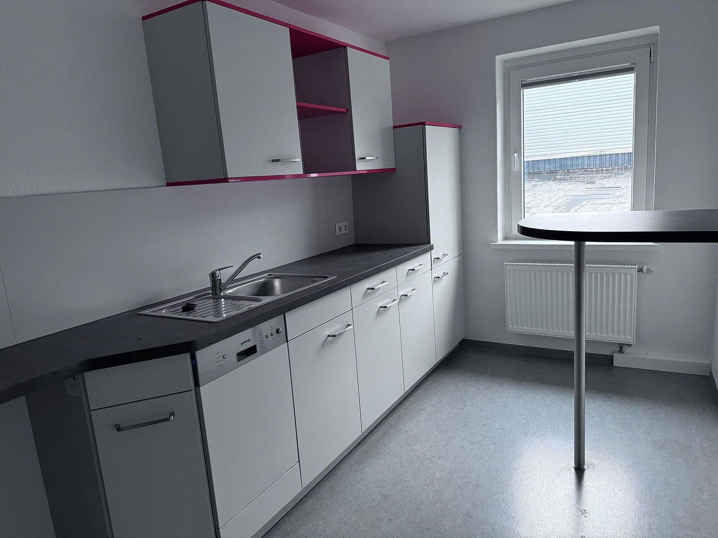 Pronájem nebytového prostoru 3.310 m², Dohna, Sasko Pronájem nebytového prostoru 3.310 m², Dohna, Sasko