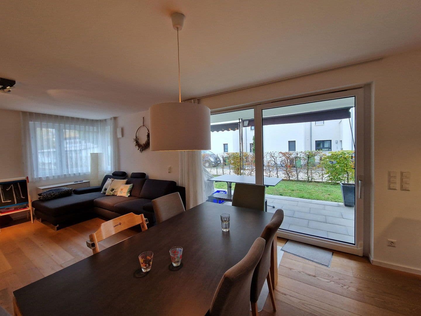 Pronájem bytu 4+1 127 m², Bruchsal, Bádensko-Württembersko Pronájem bytu 4+1 127 m², Bruchsal, Bádensko-Württembersko