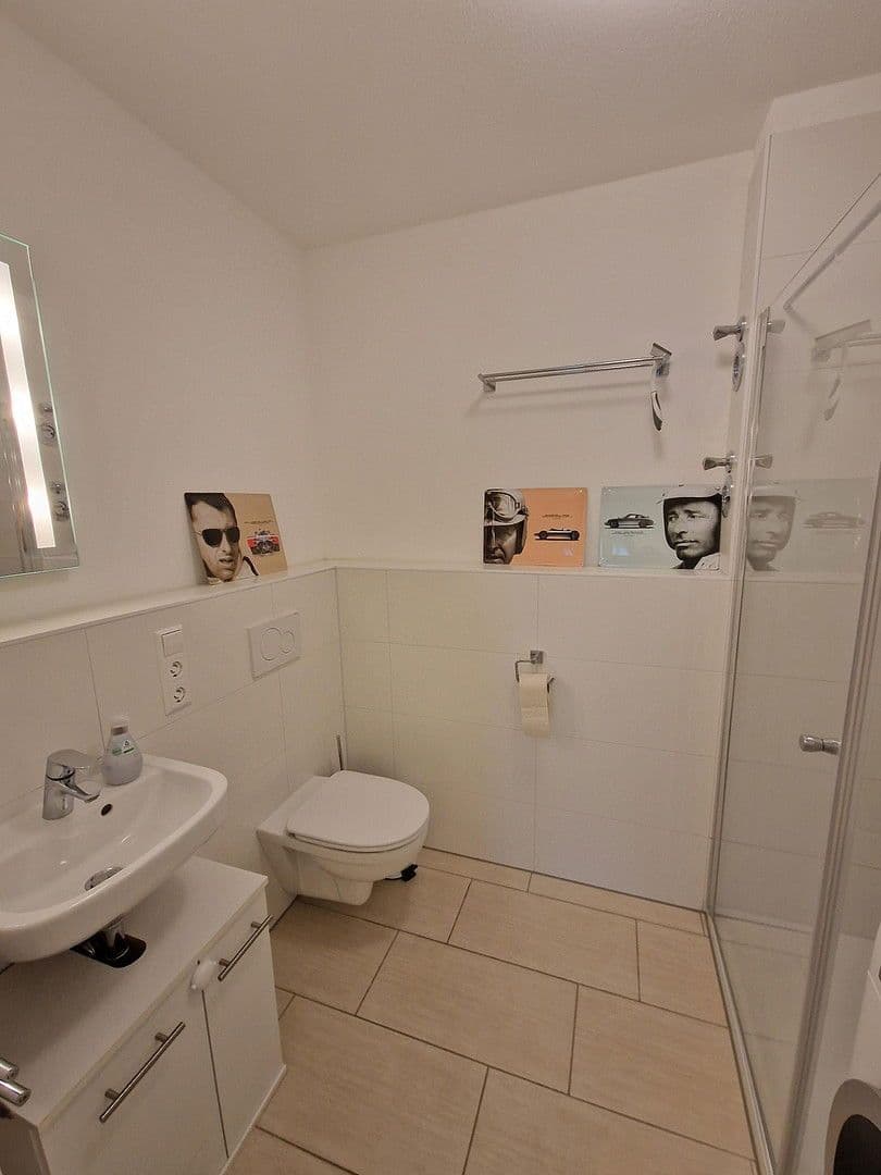 Pronájem bytu 4+1 127 m², Bruchsal, Bádensko-Württembersko Pronájem bytu 4+1 127 m², Bruchsal, Bádensko-Württembersko