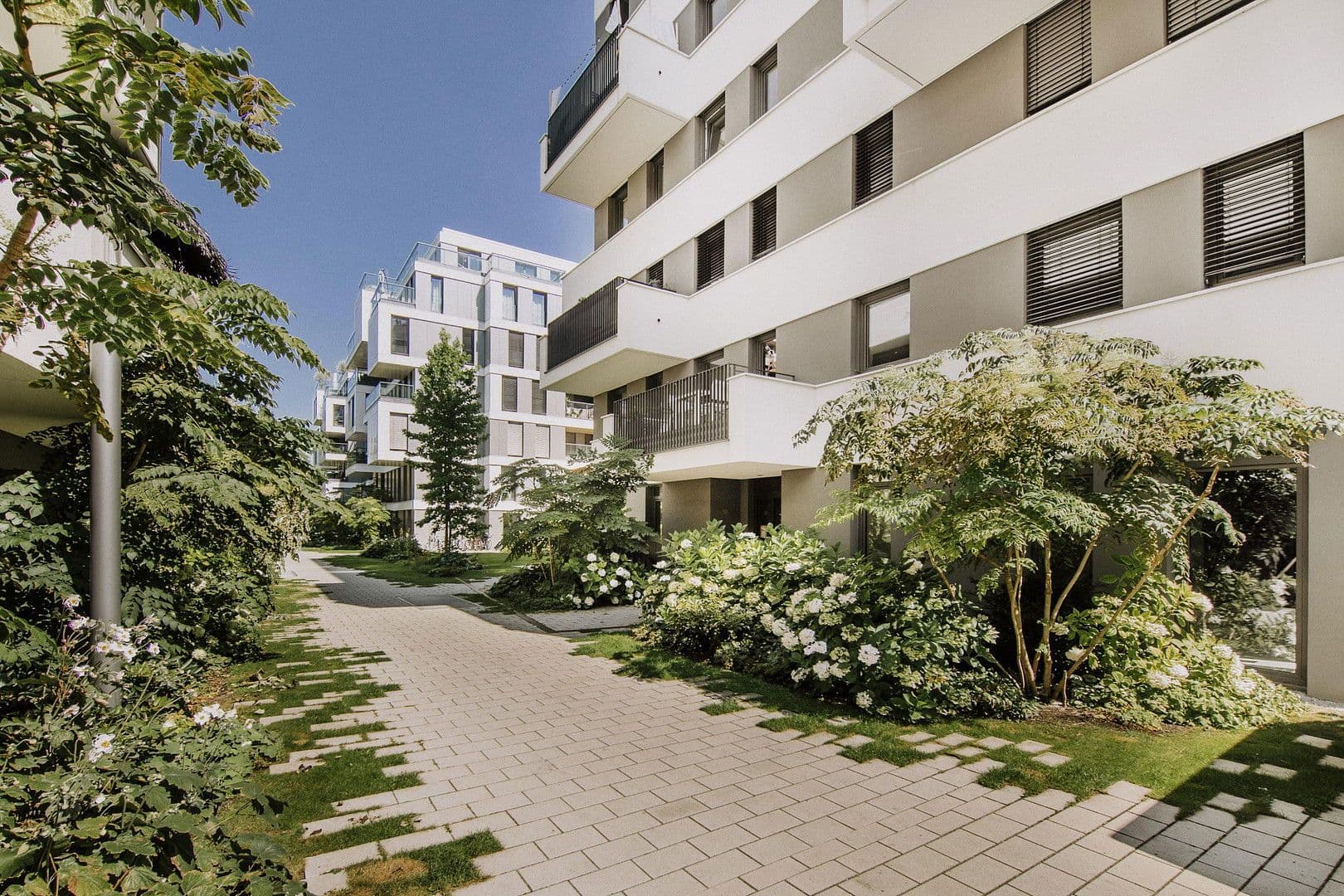 Pronájem kanceláře 370 m², Berlin - Mitte, Berlín Pronájem kanceláře 370 m², Berlin - Mitte, Berlín