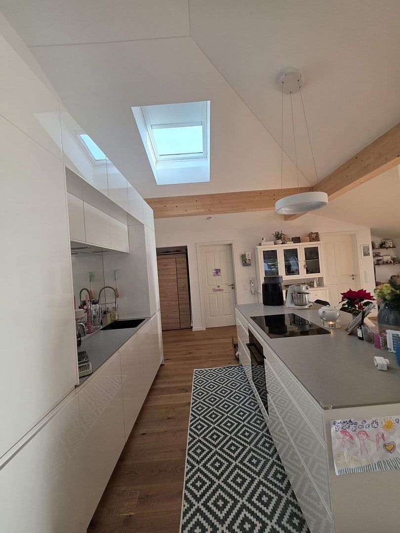 Pronájem bytu 4+1 112 m², Karwinskistr., 61, München, Bavorsko Pronájem bytu 4+1 112 m², Karwinskistr., 61, München, Bavorsko