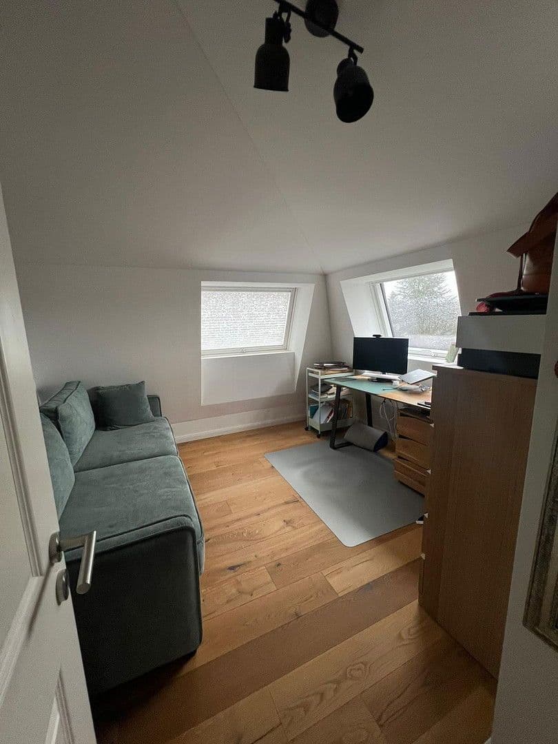 Pronájem bytu 4+1 112 m², Karwinskistr., 61, München, Bavorsko Pronájem bytu 4+1 112 m², Karwinskistr., 61, München, Bavorsko