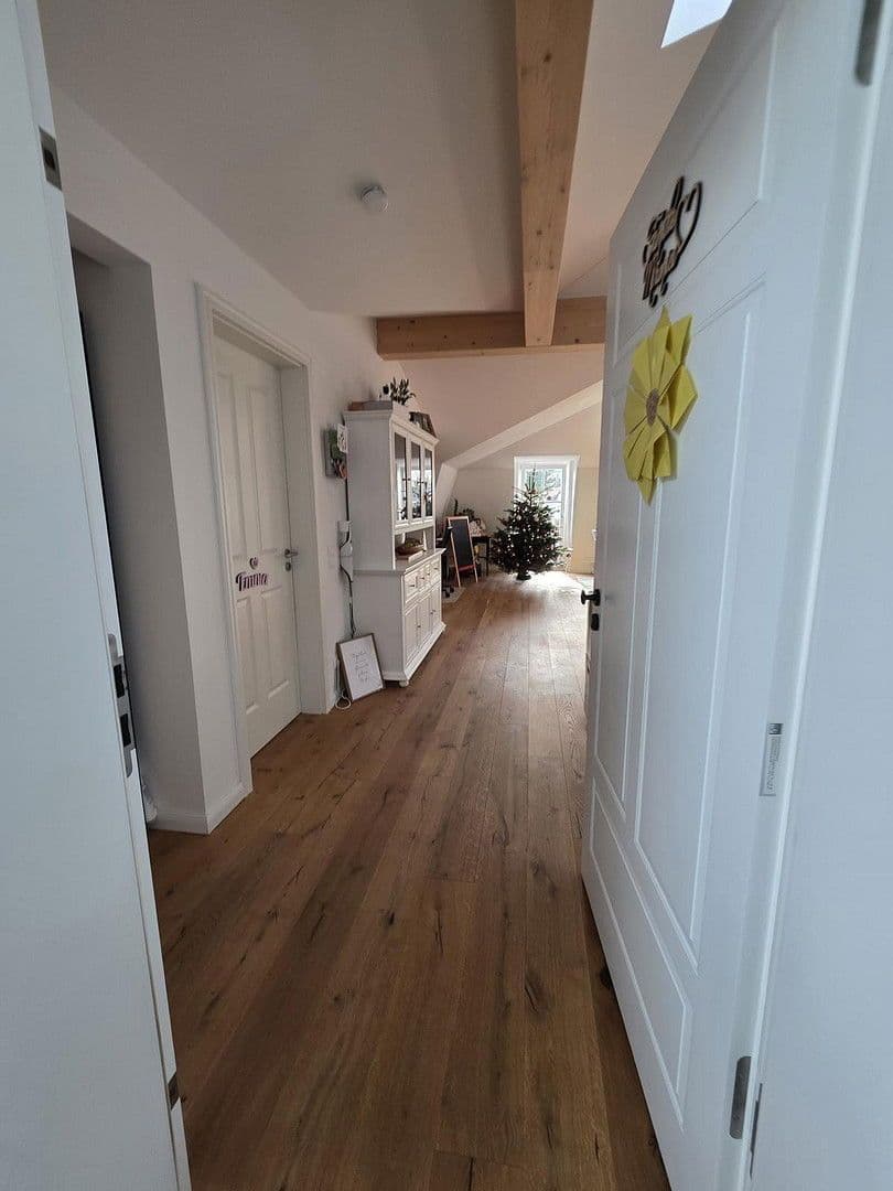 Pronájem bytu 4+1 112 m², Karwinskistr., 61, München, Bavorsko Pronájem bytu 4+1 112 m², Karwinskistr., 61, München, Bavorsko