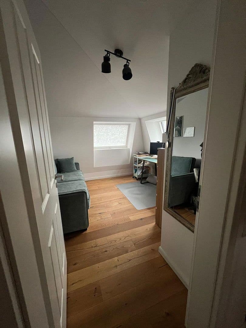 Pronájem bytu 4+1 112 m², Karwinskistr., 61, München, Bavorsko Pronájem bytu 4+1 112 m², Karwinskistr., 61, München, Bavorsko