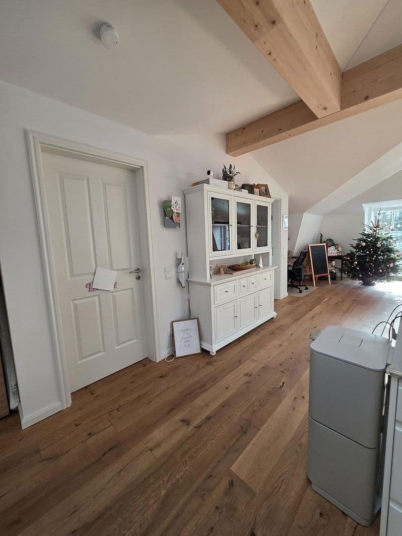 Pronájem bytu 4+1 112 m², Karwinskistr., 61, München, Bavorsko Pronájem bytu 4+1 112 m², Karwinskistr., 61, München, Bavorsko