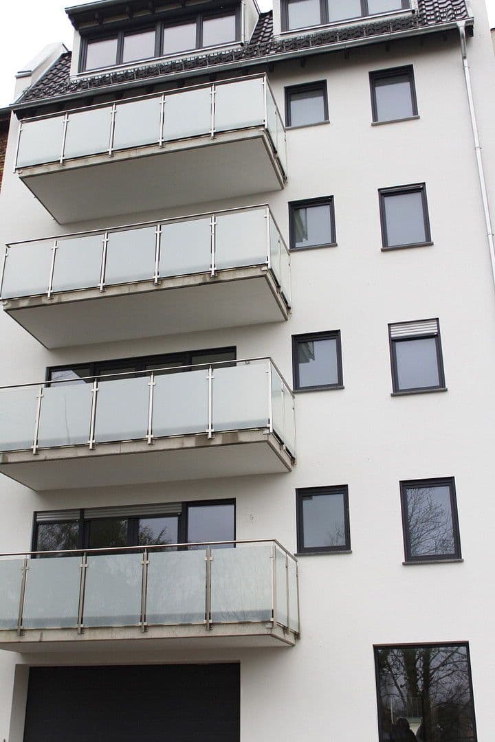 Pronájem bytu 3+1 104 m², Mannheim, Bádensko-Württembersko Pronájem bytu 3+1 104 m², Mannheim, Bádensko-Württembersko