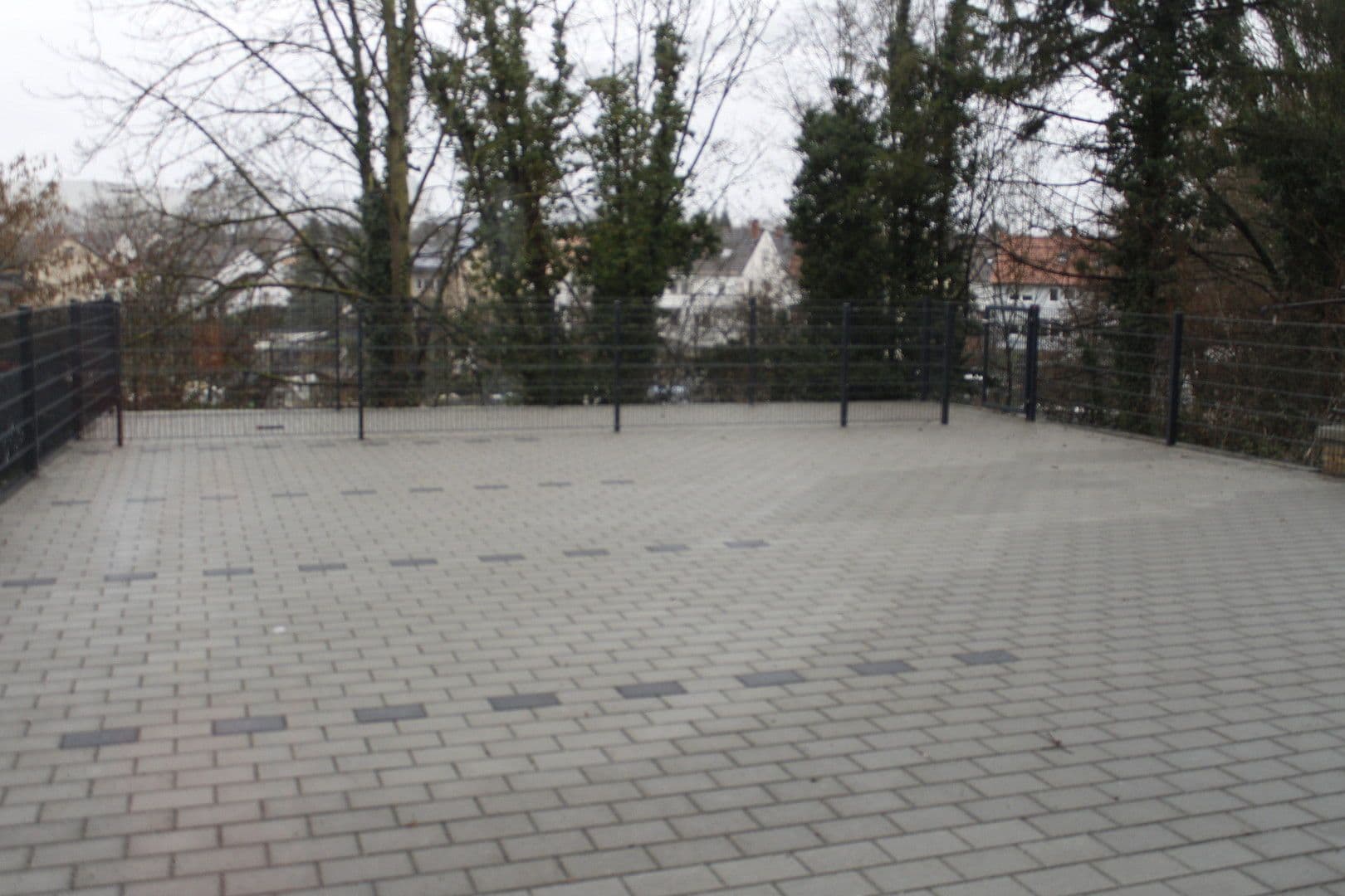 Pronájem bytu 3+1 104 m², Mannheim, Bádensko-Württembersko Pronájem bytu 3+1 104 m², Mannheim, Bádensko-Württembersko