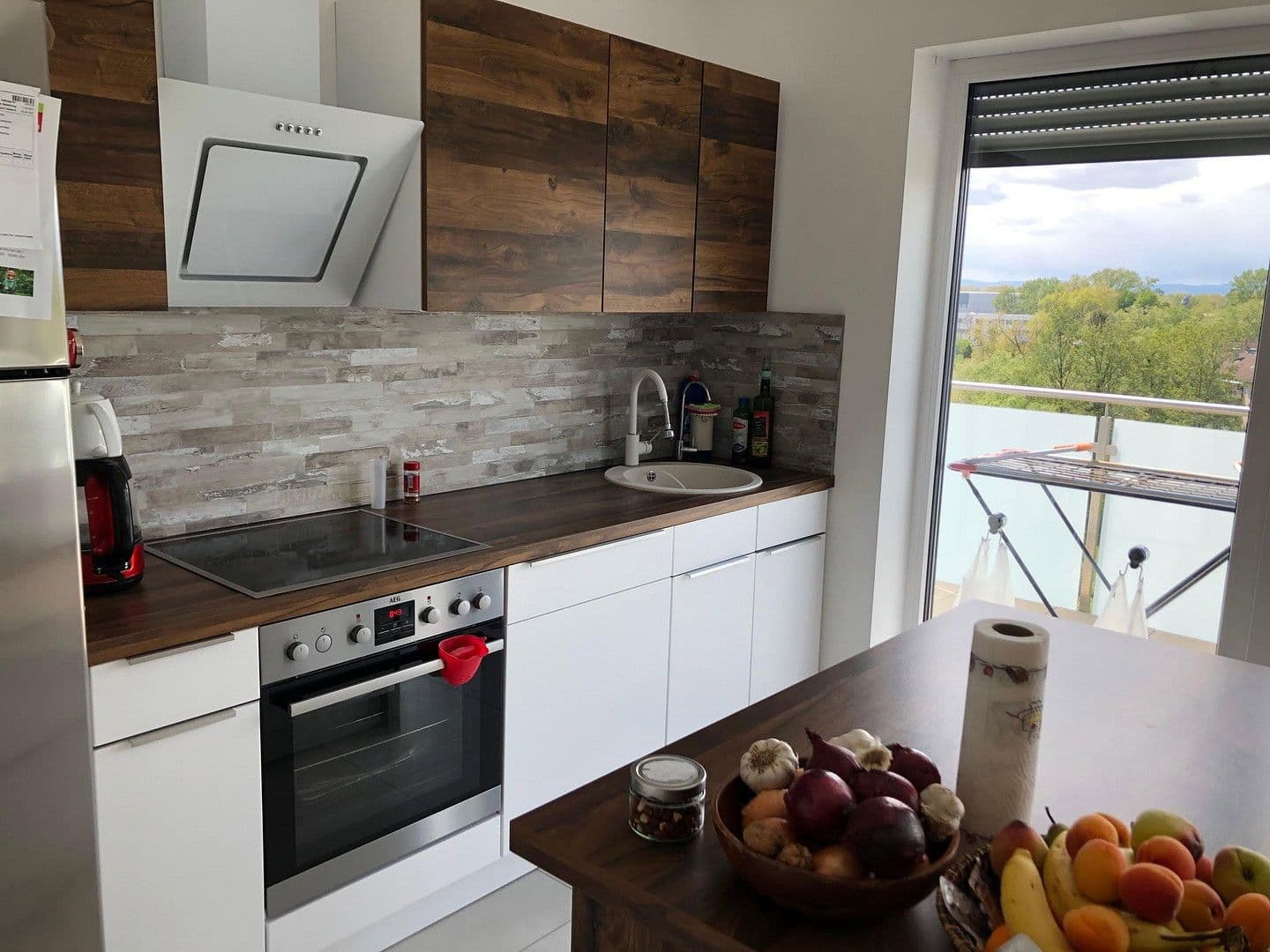 Pronájem bytu 3+1 104 m², Mannheim, Bádensko-Württembersko Pronájem bytu 3+1 104 m², Mannheim, Bádensko-Württembersko