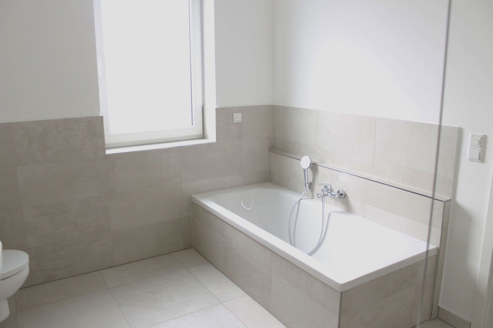 Pronájem bytu 3+1 104 m², Mannheim, Bádensko-Württembersko Pronájem bytu 3+1 104 m², Mannheim, Bádensko-Württembersko