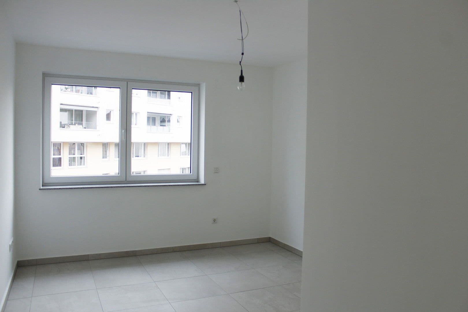 Pronájem bytu 3+1 104 m², Mannheim, Bádensko-Württembersko Pronájem bytu 3+1 104 m², Mannheim, Bádensko-Württembersko