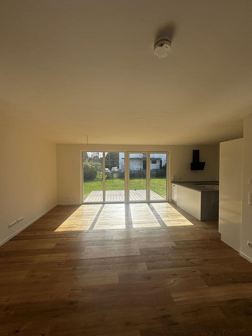 Pronájem bytu 4+1 125 m², Hamburg, Hamburg Pronájem bytu 4+1 125 m², Hamburg, Hamburg