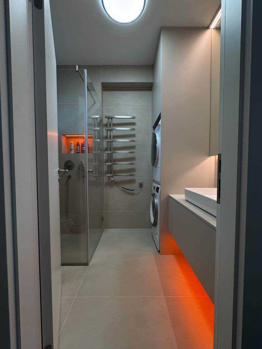 Pronájem bytu 2+kk 42 m², Osadní, Praha, Praha Pronájem bytu 2+kk 42 m², Osadní, Praha, Praha