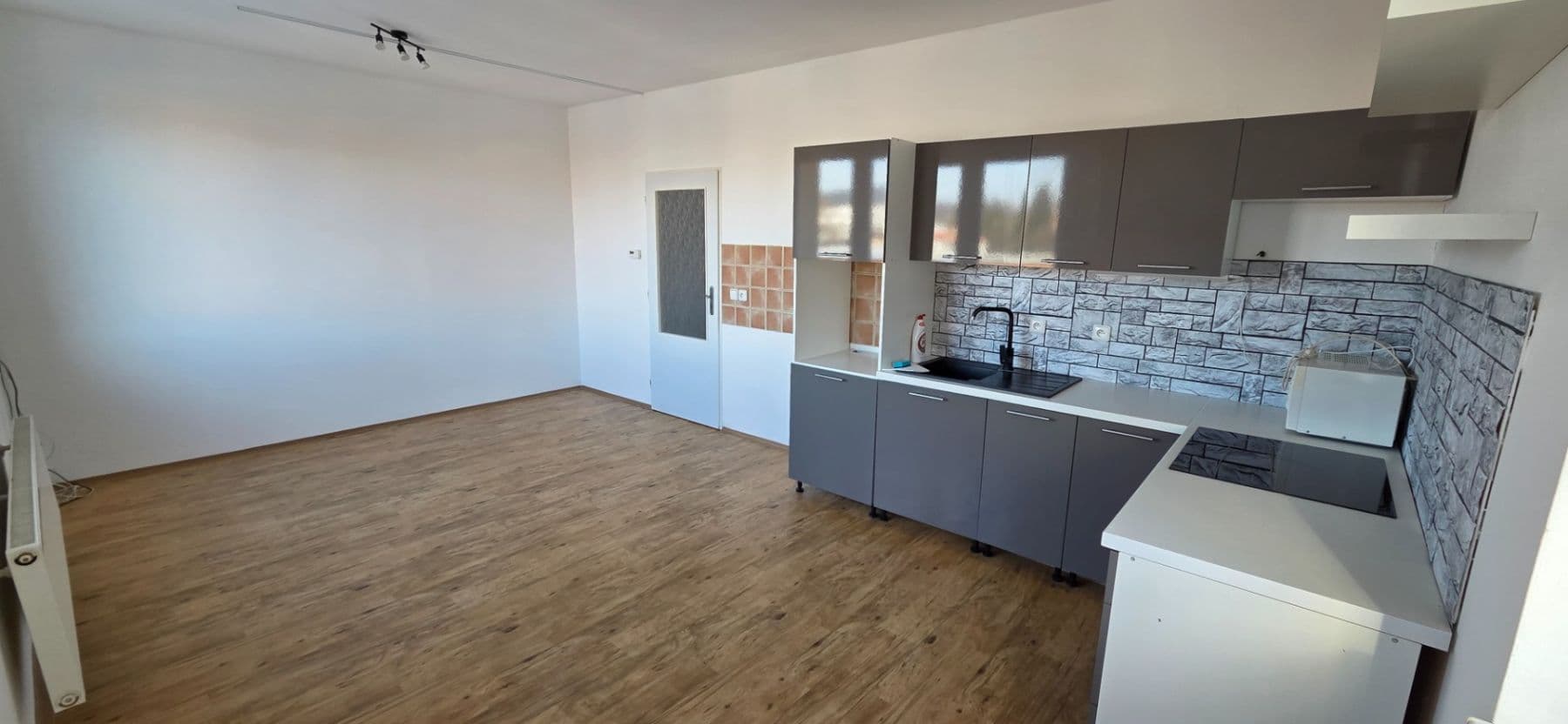 Pronájem bytu 2+kk 43 m², Kpt. Vosky, Kutná Hora, Středočeský kraj Pronájem bytu 2+kk 43 m², Kpt. Vosky, Kutná Hora, Středočeský kraj