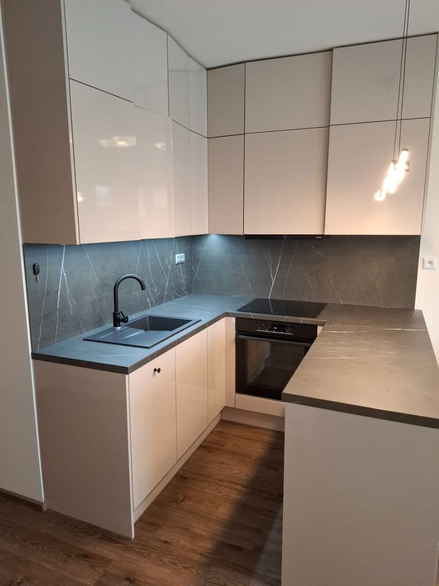 Pronájem bytu 1+kk 30 m², Švehlova, Praha, Praha Pronájem bytu 1+kk 30 m², Švehlova, Praha, Praha