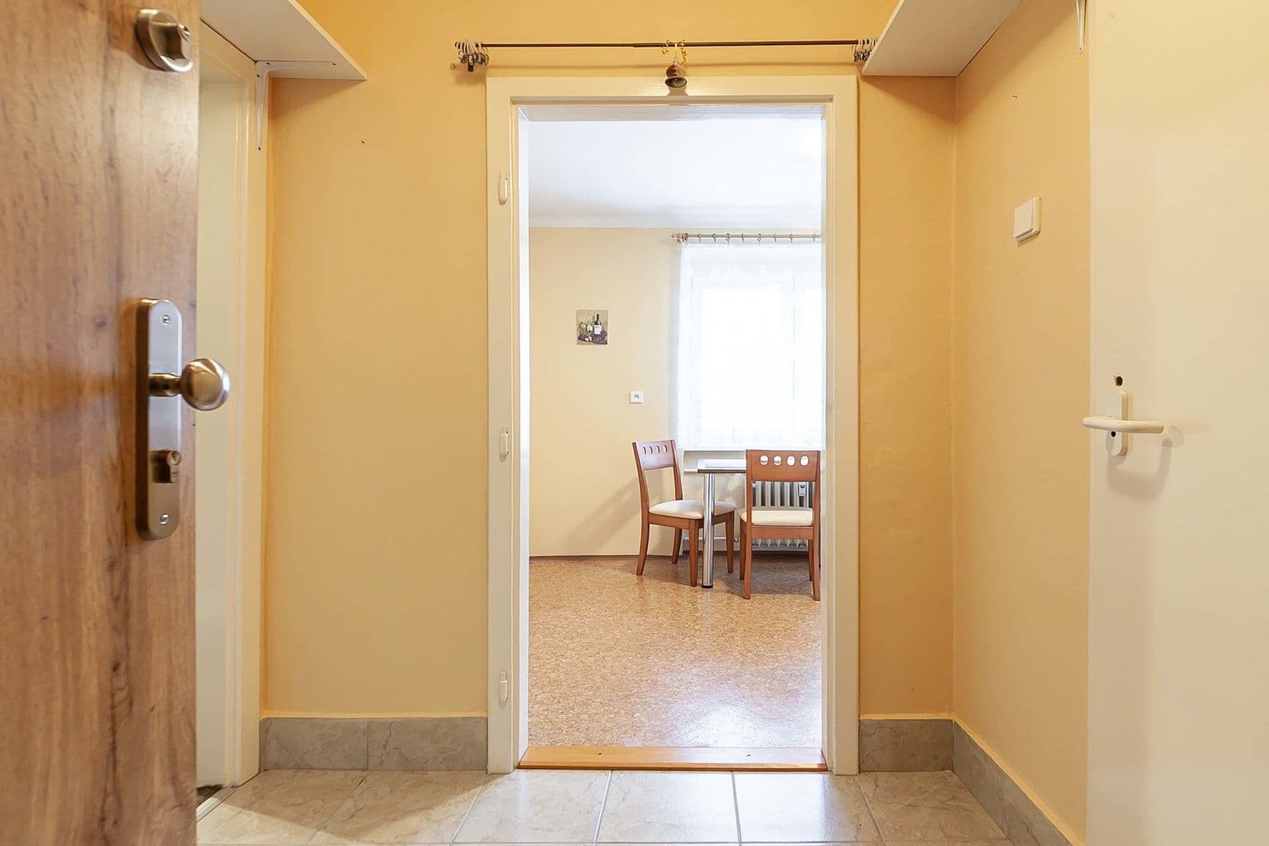 Prodej bytu 1+1 28 m², Mariánská, Příbram, Středočeský kraj Prodej bytu 1+1 28 m², Mariánská, Příbram, Středočeský kraj