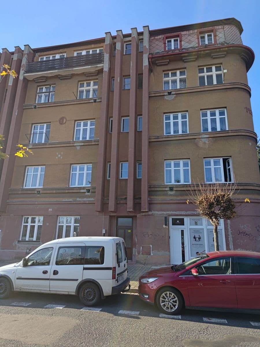 Prodej bytu 2+kk 53 m², Kotkova, Dvůr Králové nad Labem, Královéhradecký kraj Prodej bytu 2+kk 53 m², Kotkova, Dvůr Králové nad Labem, Královéhradecký kraj