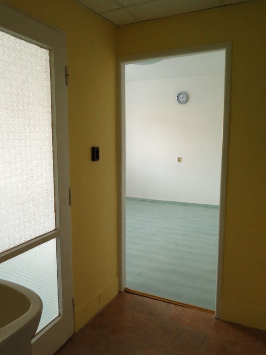 Pronájem nebytového prostoru 30 m², Poprad, Prešovský kraj Pronájem nebytového prostoru 30 m², Poprad, Prešovský kraj