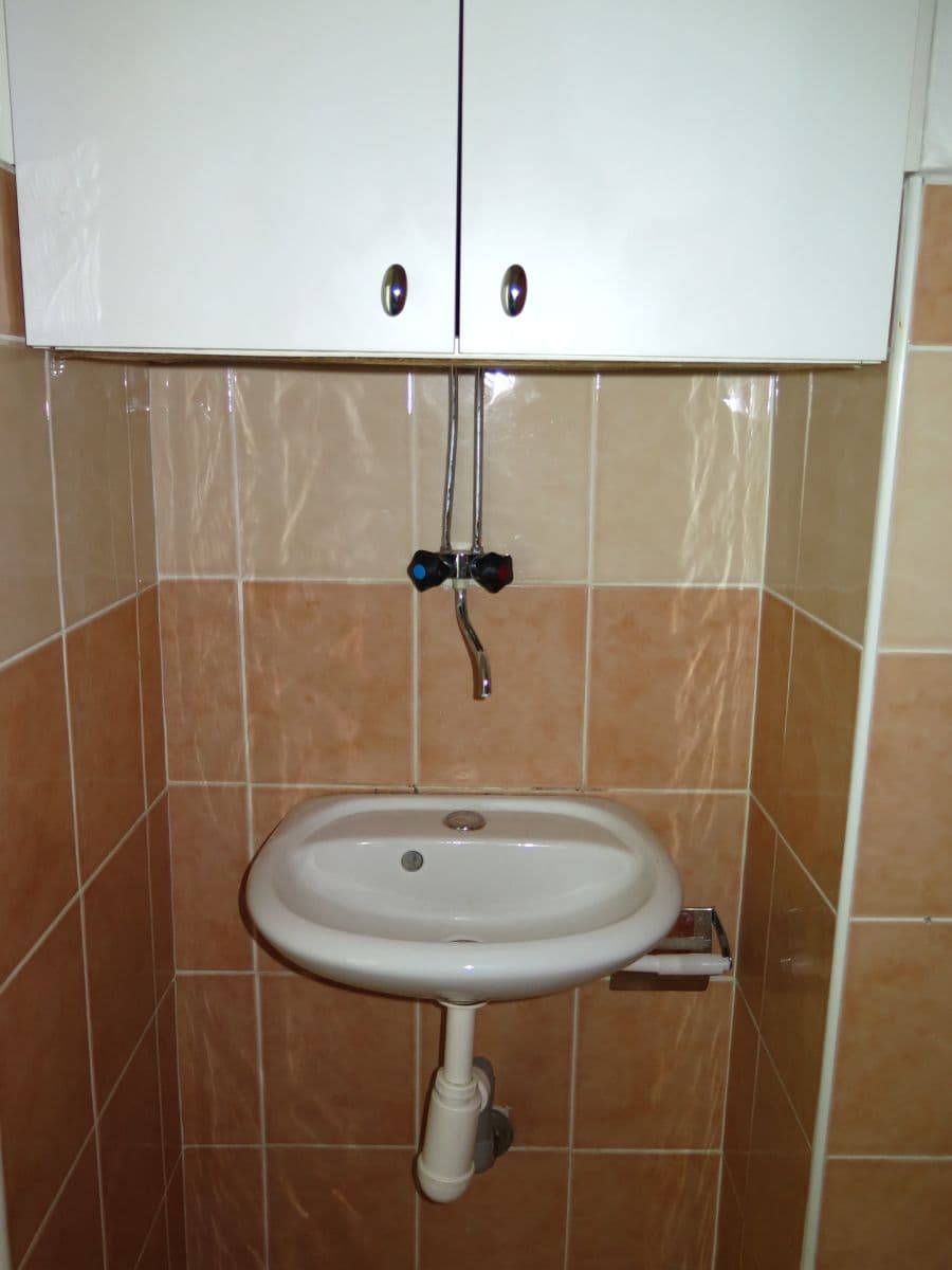 Pronájem nebytového prostoru 30 m², Poprad, Prešovský kraj Pronájem nebytového prostoru 30 m², Poprad, Prešovský kraj