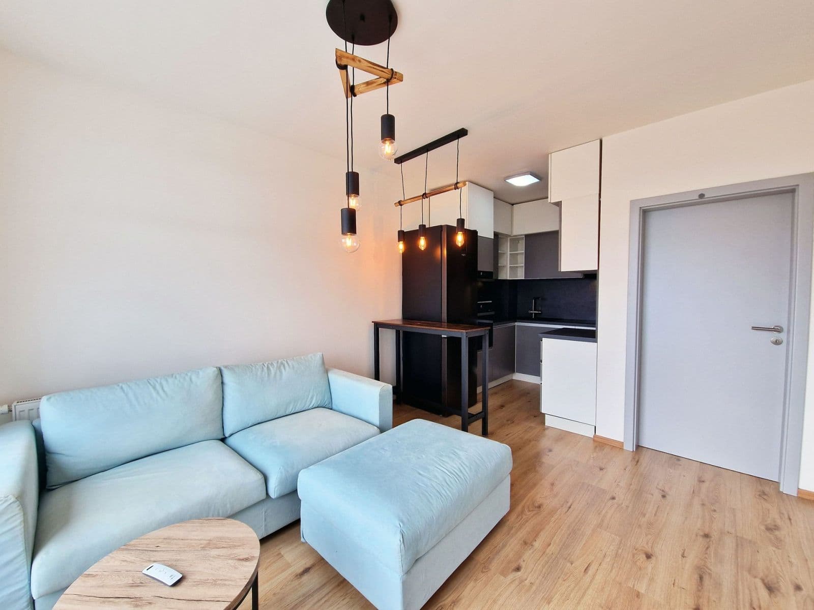 Pronájem bytu 2+kk 40 m², Velvarská, Horoměřice, Středočeský kraj Pronájem bytu 2+kk 40 m², Velvarská, Horoměřice, Středočeský kraj