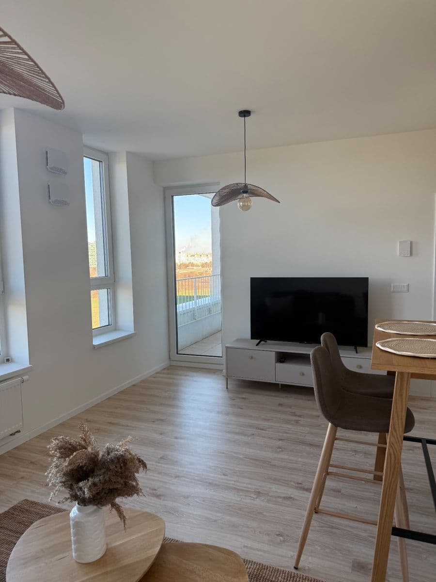 Pronájem bytu 2+1 44 m², Labutia, Petržalka, Bratislavský kraj Pronájem bytu 2+1 44 m², Labutia, Petržalka, Bratislavský kraj