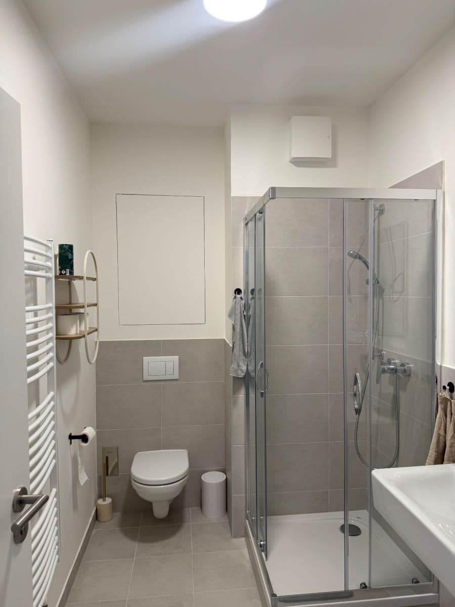 Pronájem bytu 2+1 44 m², Labutia, Petržalka, Bratislavský kraj Pronájem bytu 2+1 44 m², Labutia, Petržalka, Bratislavský kraj